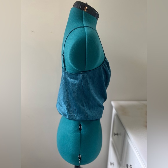 Kimchi Blue Crop Tank Top (Green, XS) - Picture 2 of 3